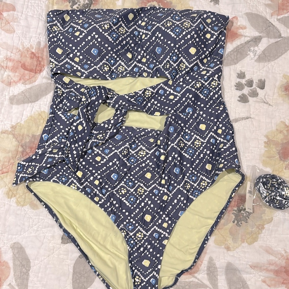 Aerie one piece bathing suit, size XL.